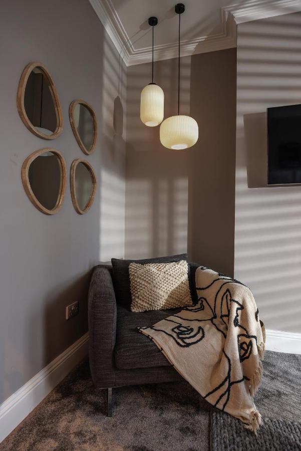 The Getaway! 3 Bed House - Plymouth - Sleeps 7 - Free Parking - Habita Property Exterior photo