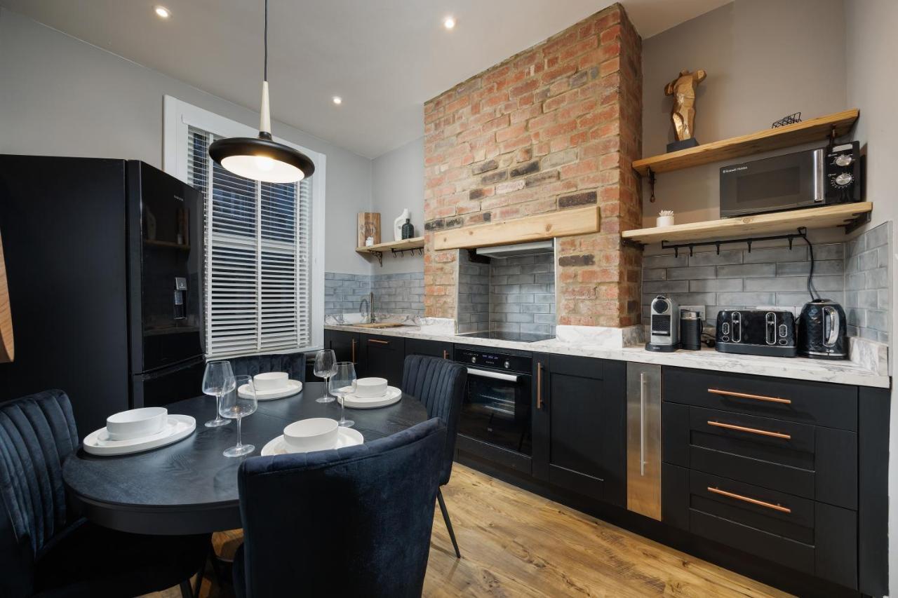 The Getaway! 3 Bed House - Plymouth - Sleeps 7 - Free Parking - Habita Property Exterior photo